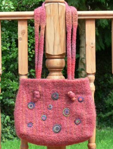 Read more about the article Cabernet Felted Bag