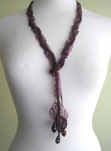 Read more about the article Leaf Plait Necklace