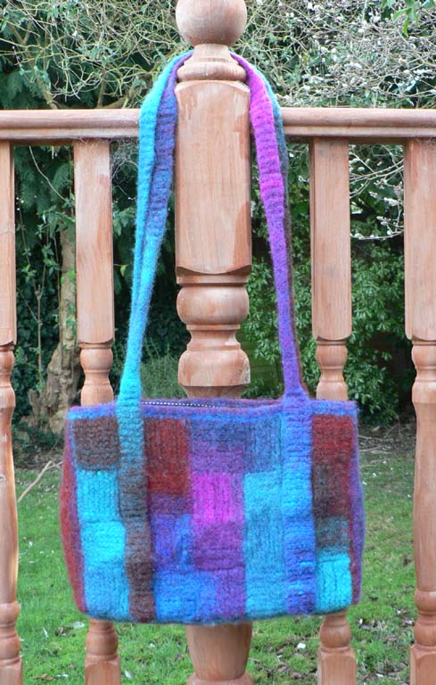 You are currently viewing Noro Squares Bag
